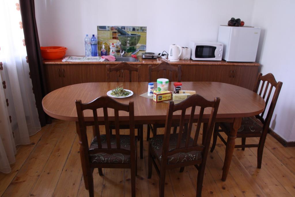 Gvirilas Sakhli Guest House Khashuri Luaran gambar